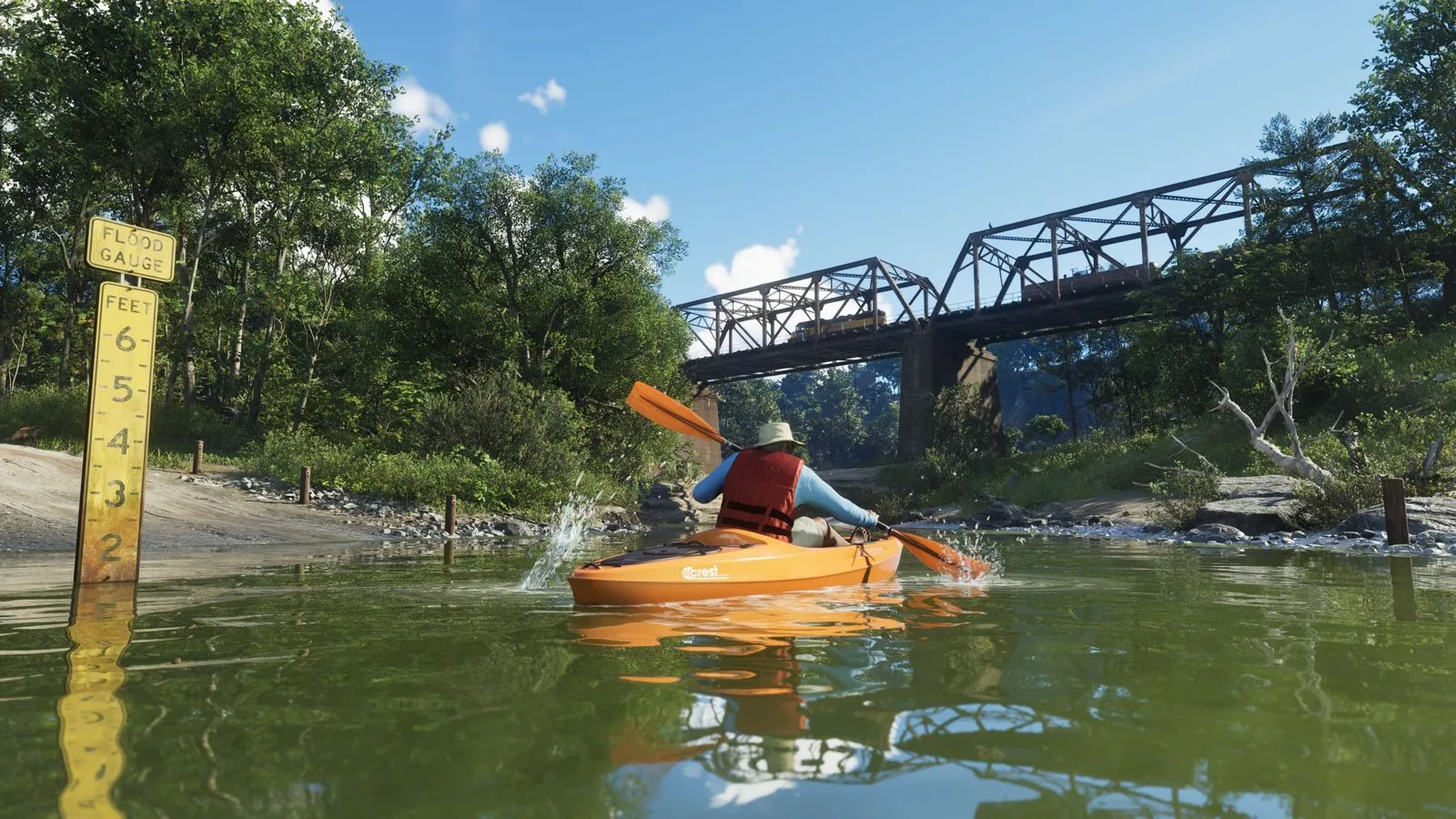 Una persona rema en kayak por un río del parque nacional Mount Kalaga